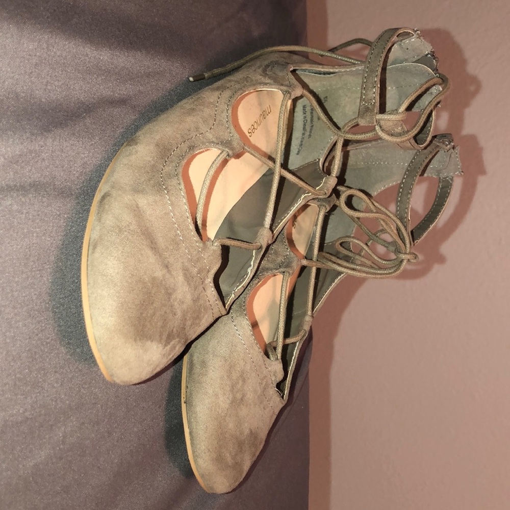 Size 8.5 sandals, only worn once!